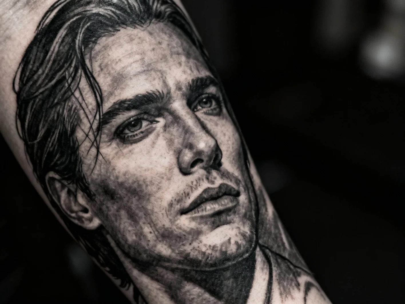 Tatouage realiste avec rendu photographique ultra-detaille